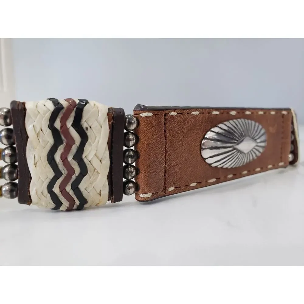JUSTIN Belt 79207 Cowhide Western Bone‎ Silver Concho 90's Size 26” Vintage Boho